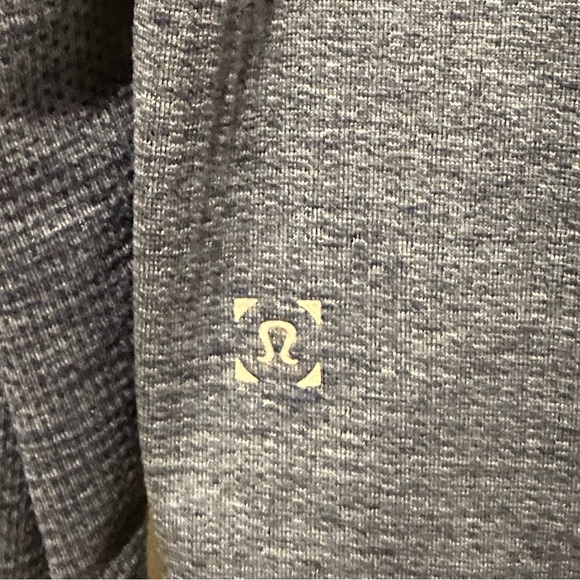 Lululemon Metal Vent Tech Long Sleeve Shirt. XL Blue - Picture 5 of 6